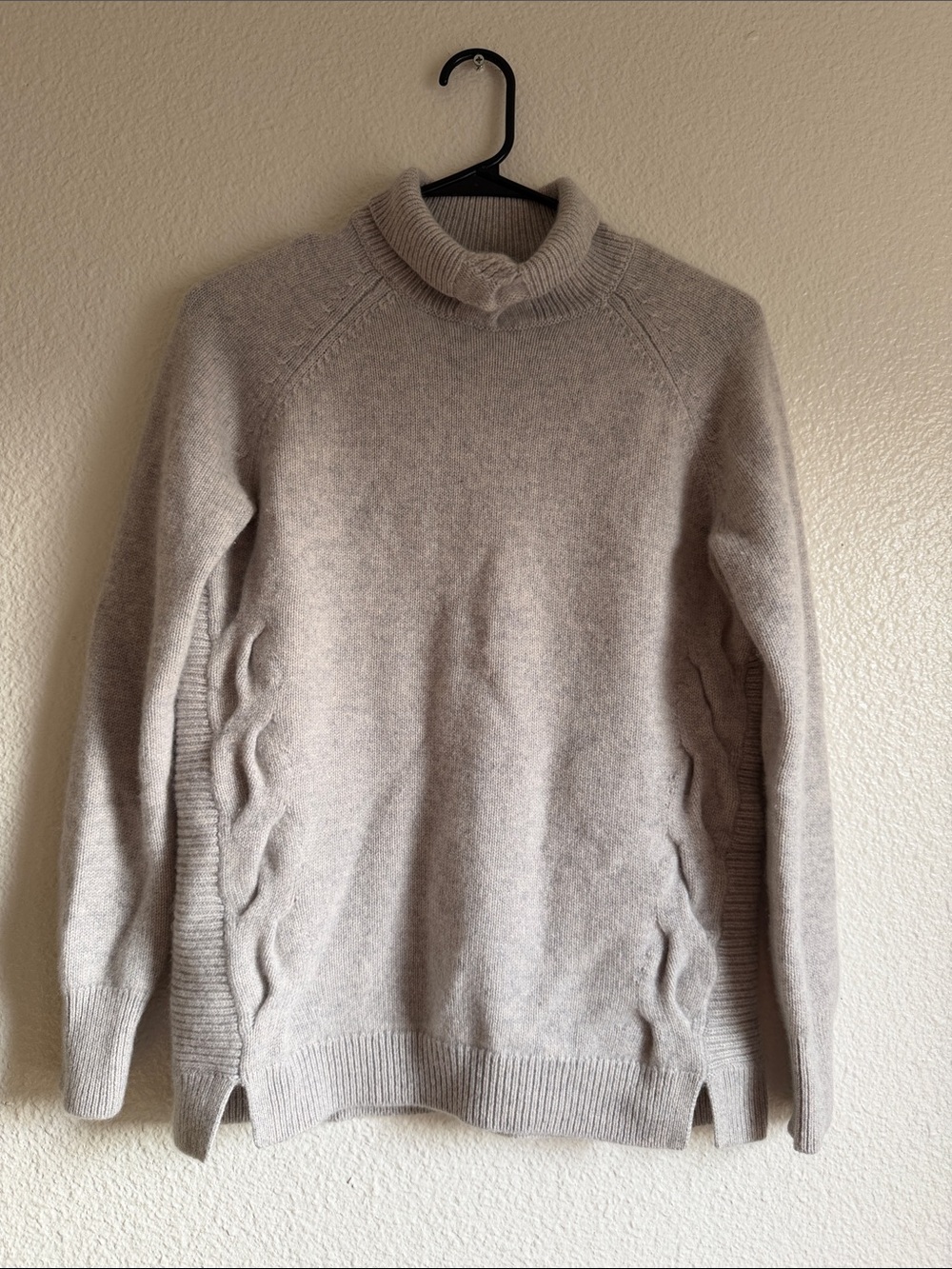 Garnet Hill 100% Cashmere
Cable-Detail Tunic Sweater size S
